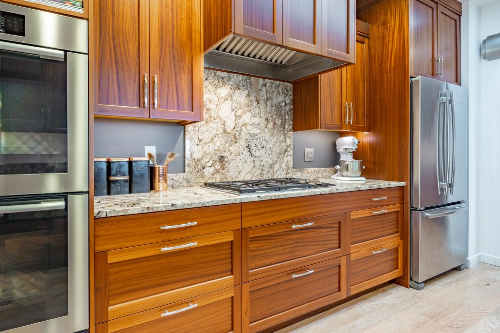 Choosing Unique Granite Color Variants for Custom Homes